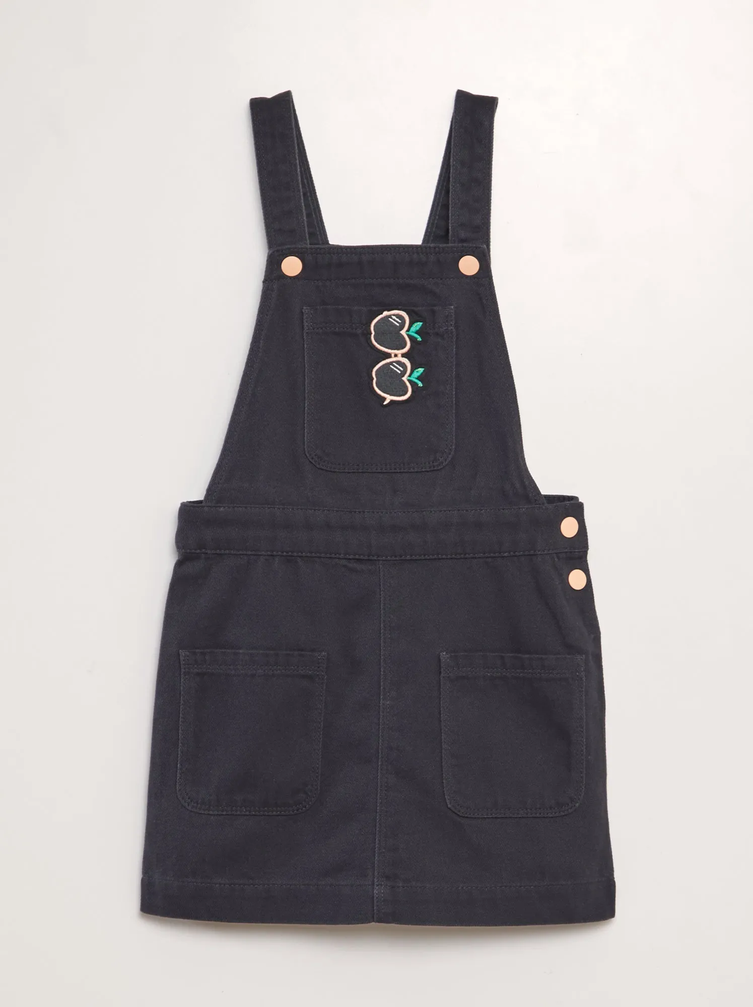 Abito salopette con patch - NERO