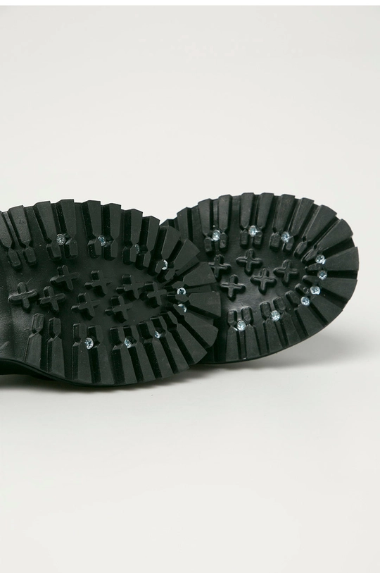 Altercore scarpe 350