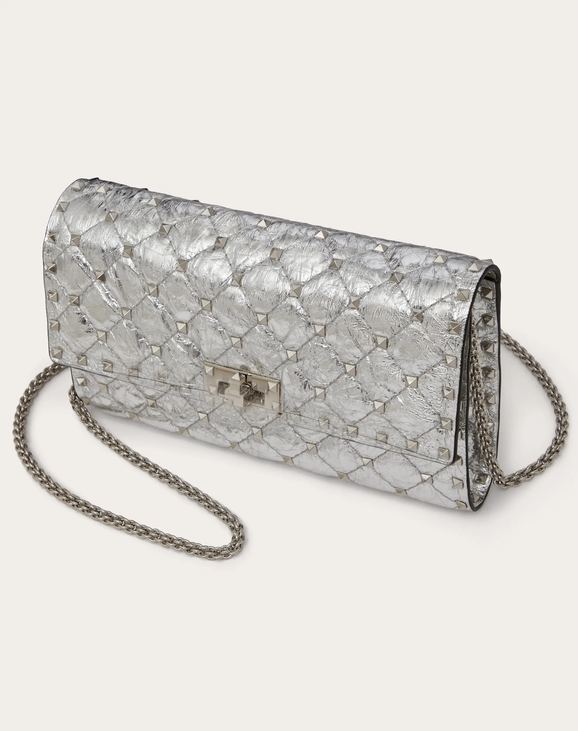 BORSA A TRACOLLA ROCKSTUD SPIKE IN AGNELLO METALLIZZATO