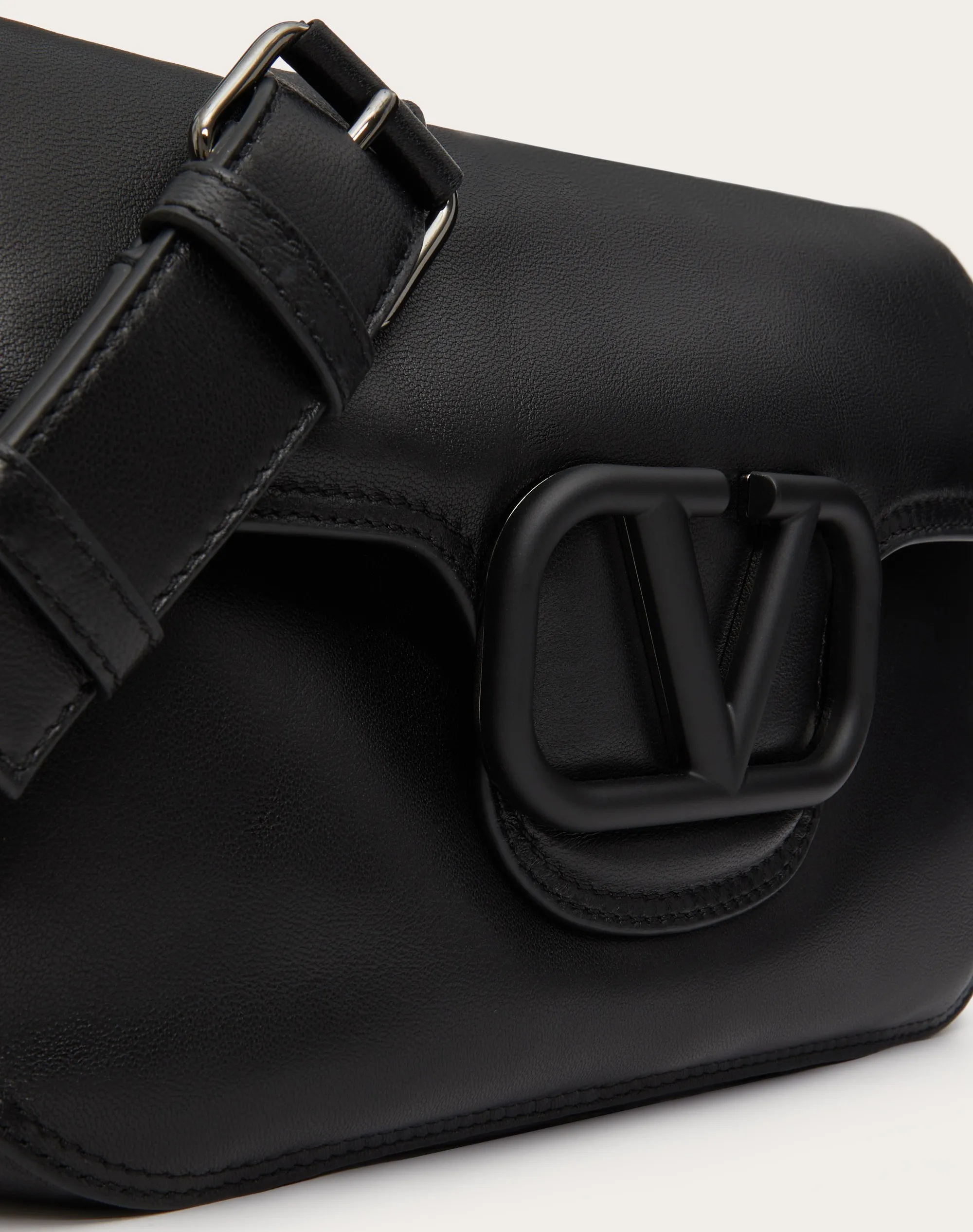 BORSA A TRACOLLA VALENTINO GARAVANI NOIR IN NAPPA