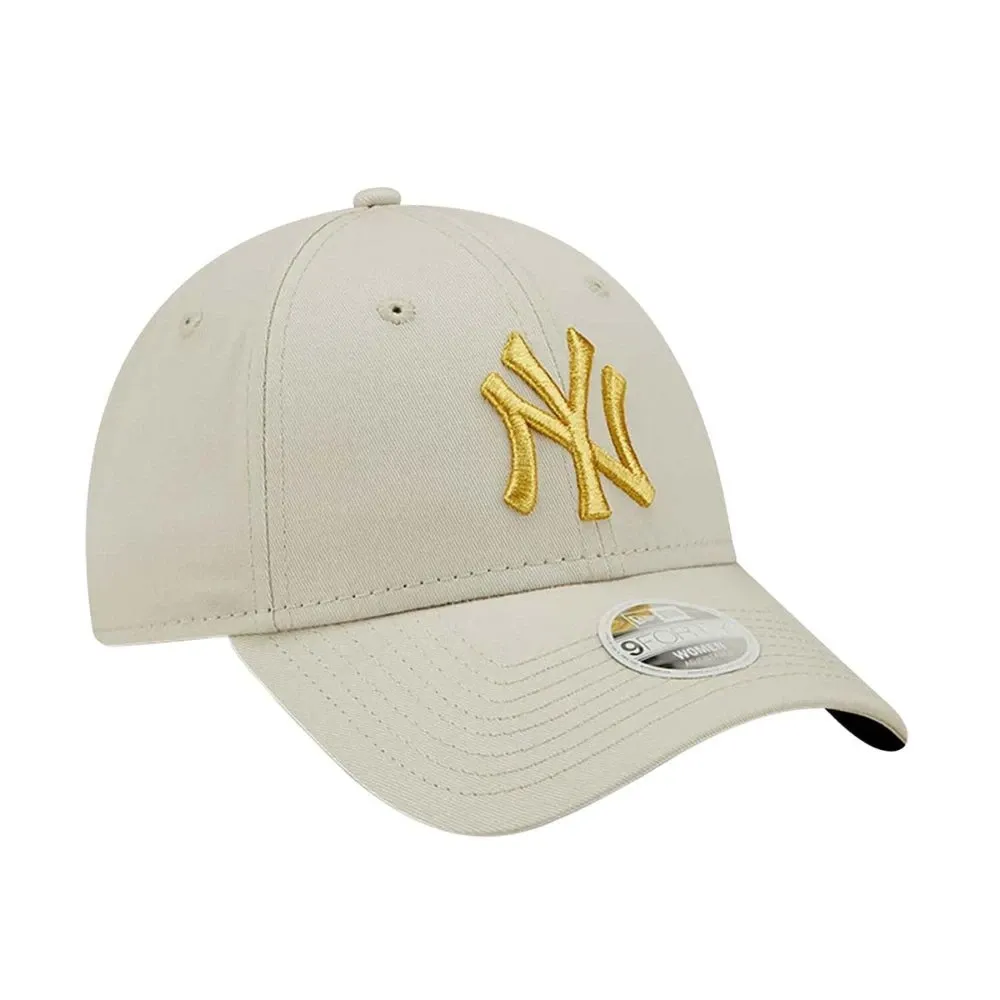 Cappellino New Era 9Forty New York Yankees con logo color crema