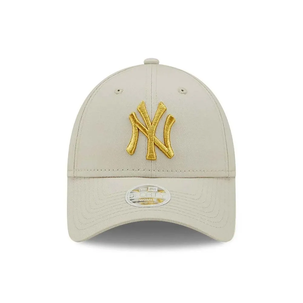 Cappellino New Era 9Forty New York Yankees con logo color crema