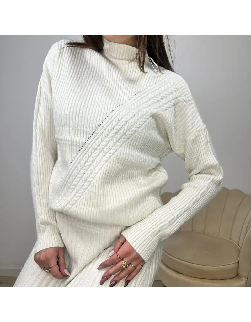 CO ORD SET PULLOVER E GONNA BIANCO