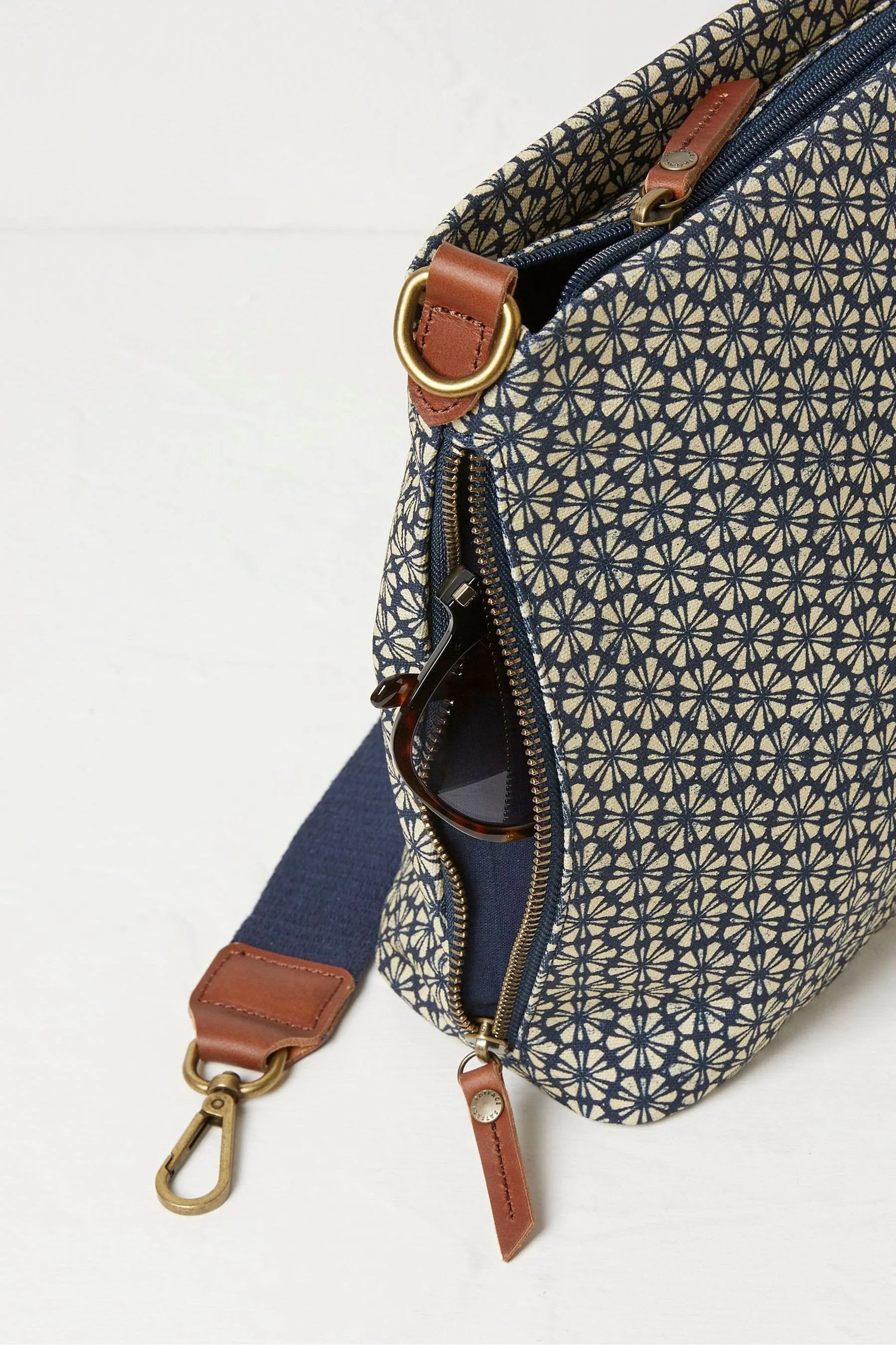 FatFace - Kingston - Borsa a tracolla con motivo geometrico