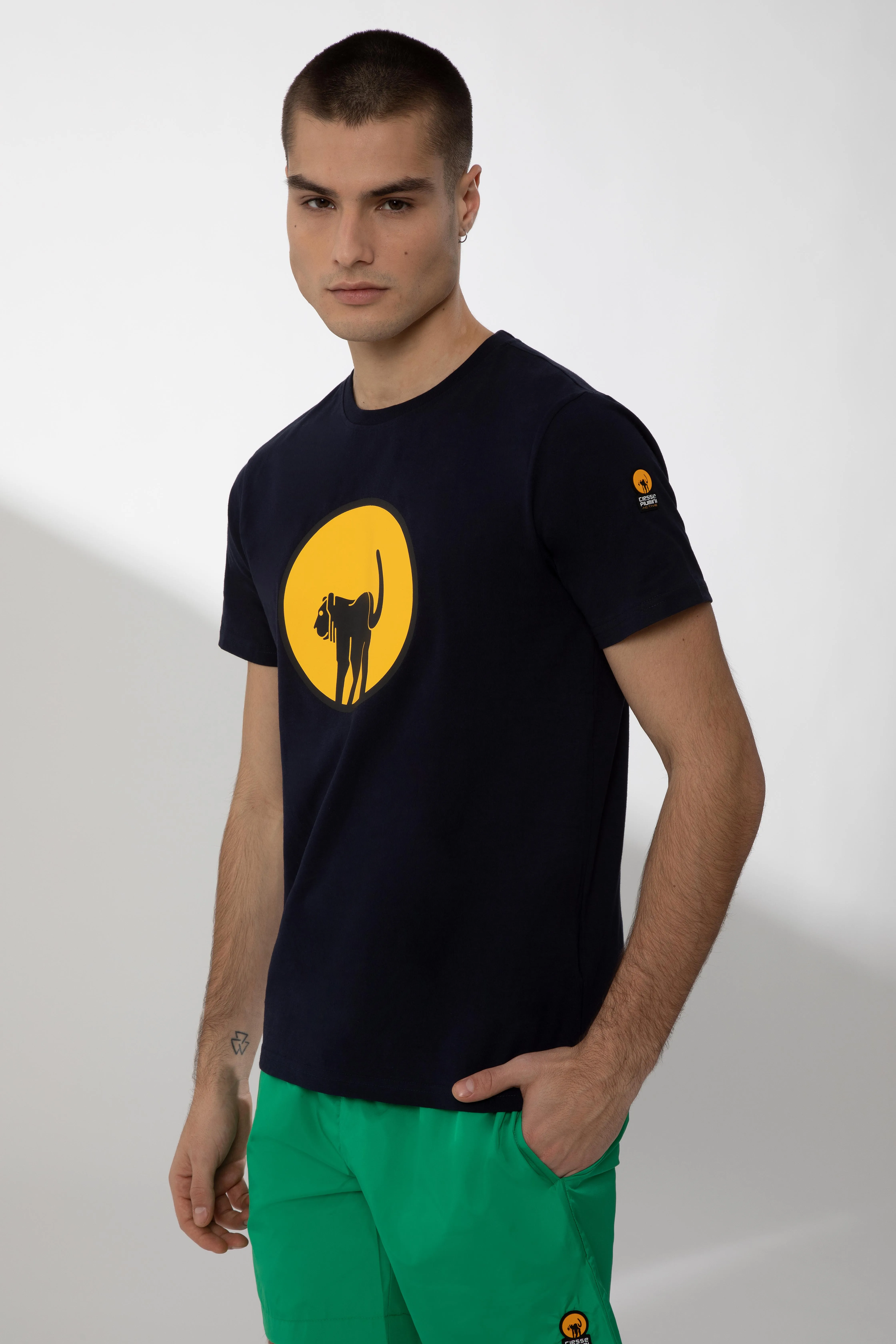 GEORDIE – T-shirt blu con maxi logo