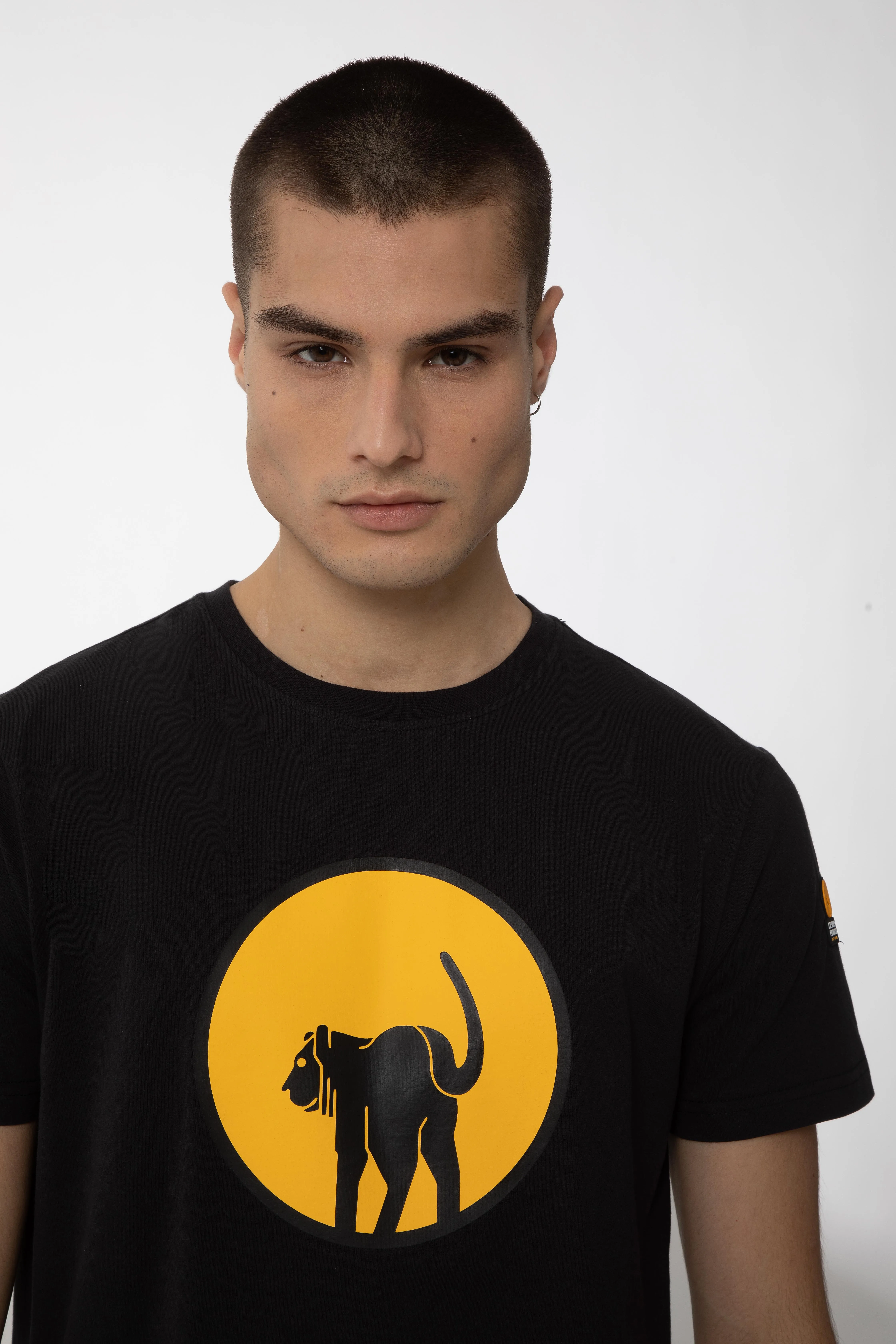GEORDIE – T shirt nera con stampa maxi logo