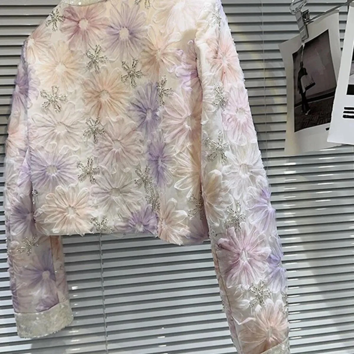 Giacca corta con paillettes con perline e diamanti da donna di High Street 2023 del nuovissimo designer