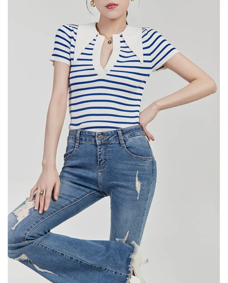 Maglione lavorato a maglia con spalle chic slim-fit a righe