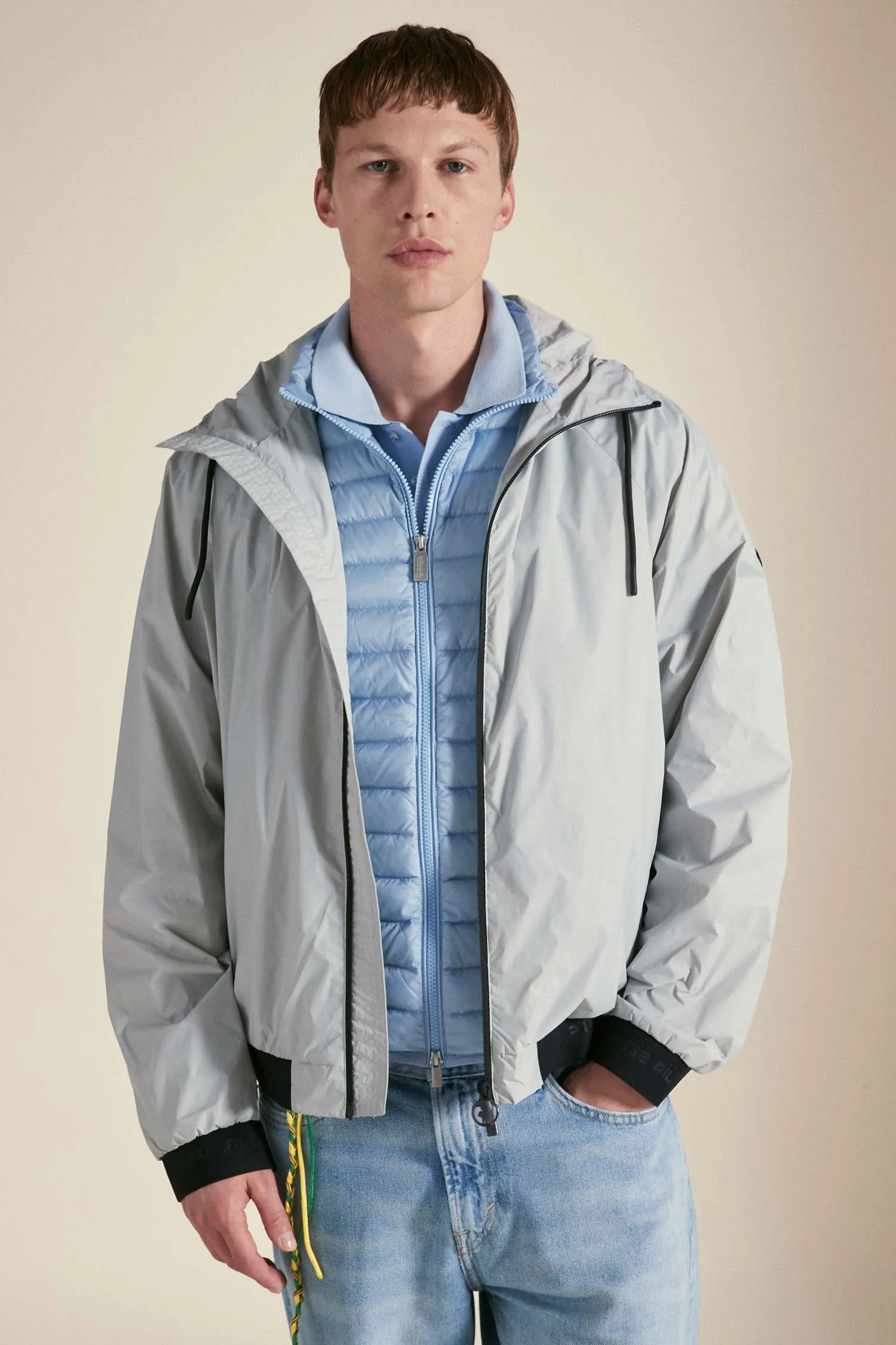 MARLIN – Windbreaker grigio impacchettabile con cappuccio