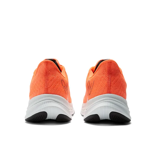 New Balance Fuelcell propel v4