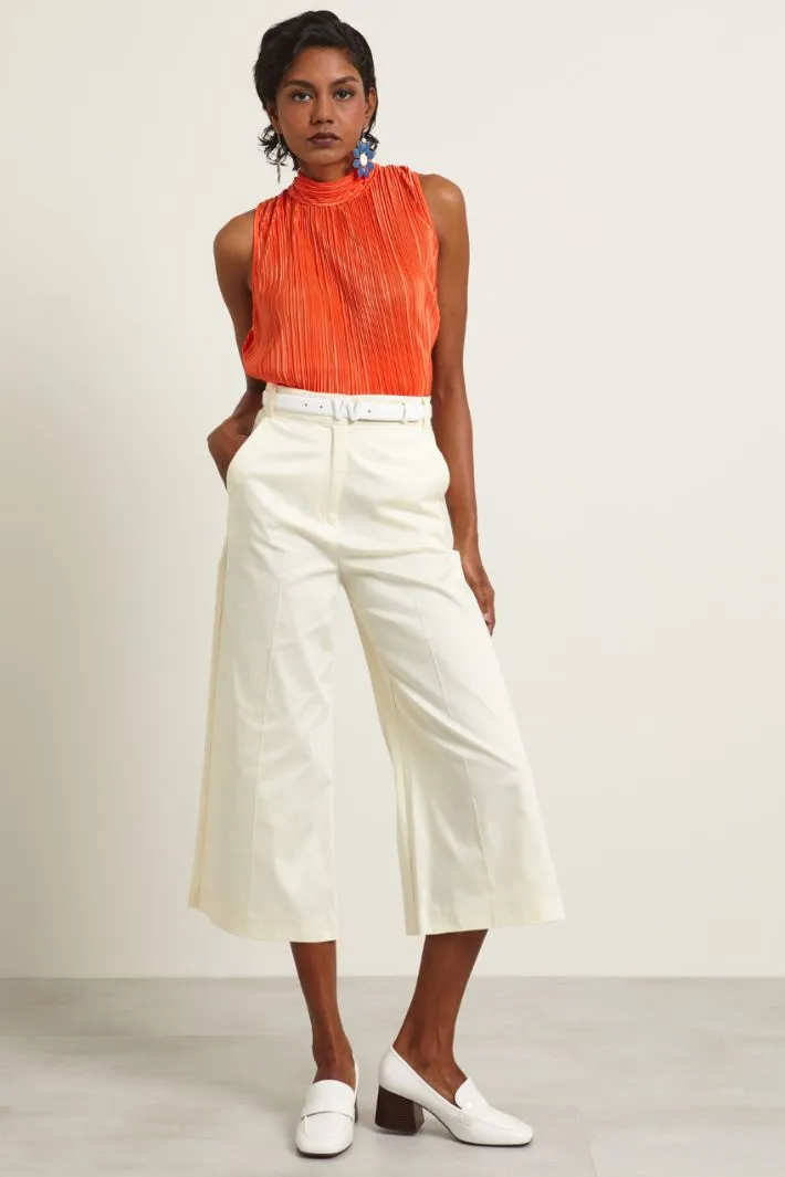 Pantaloni ampi