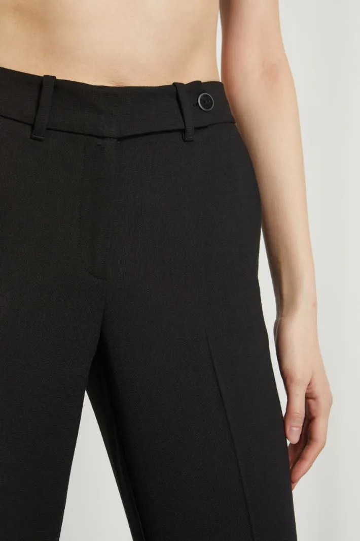 Pantaloni slim