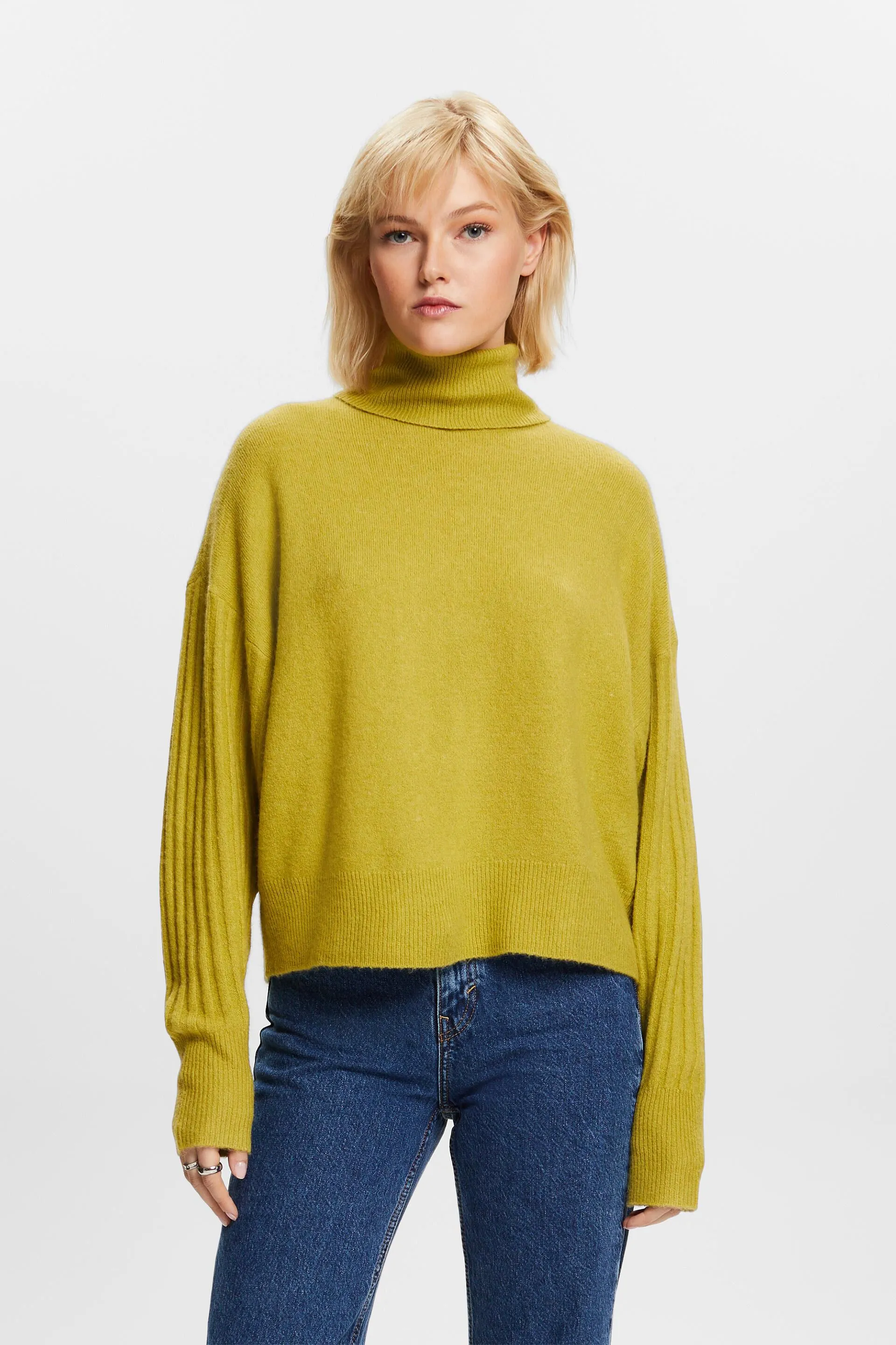 Pullover dolcevita in misto lana