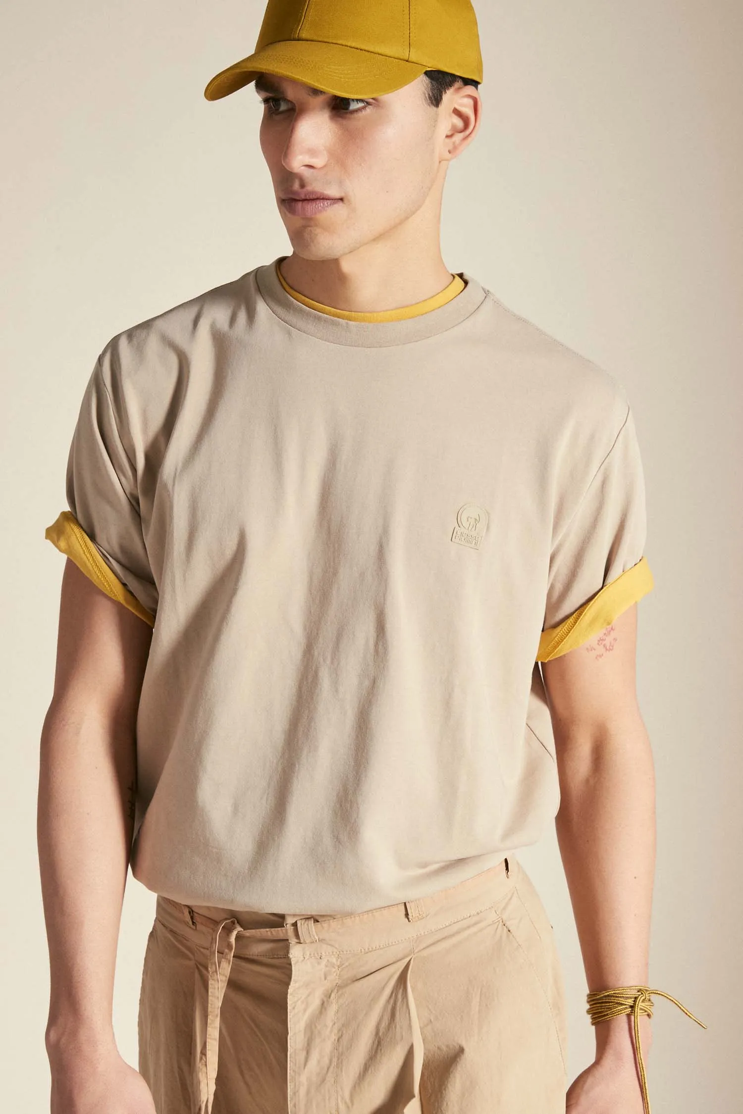 RUPI – Basic t-shirt beige