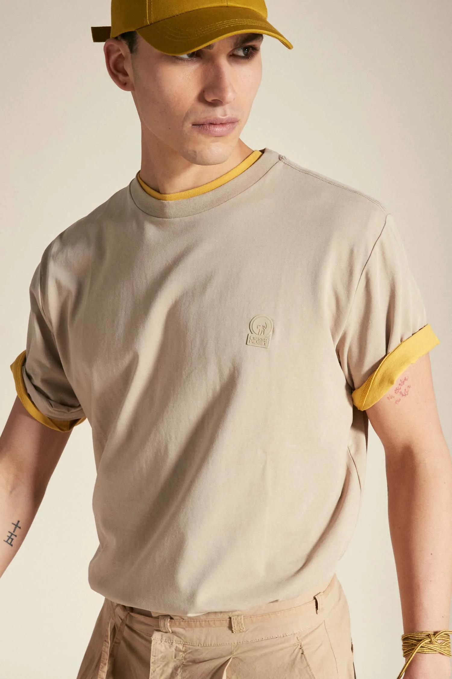 RUPI – Basic t-shirt beige