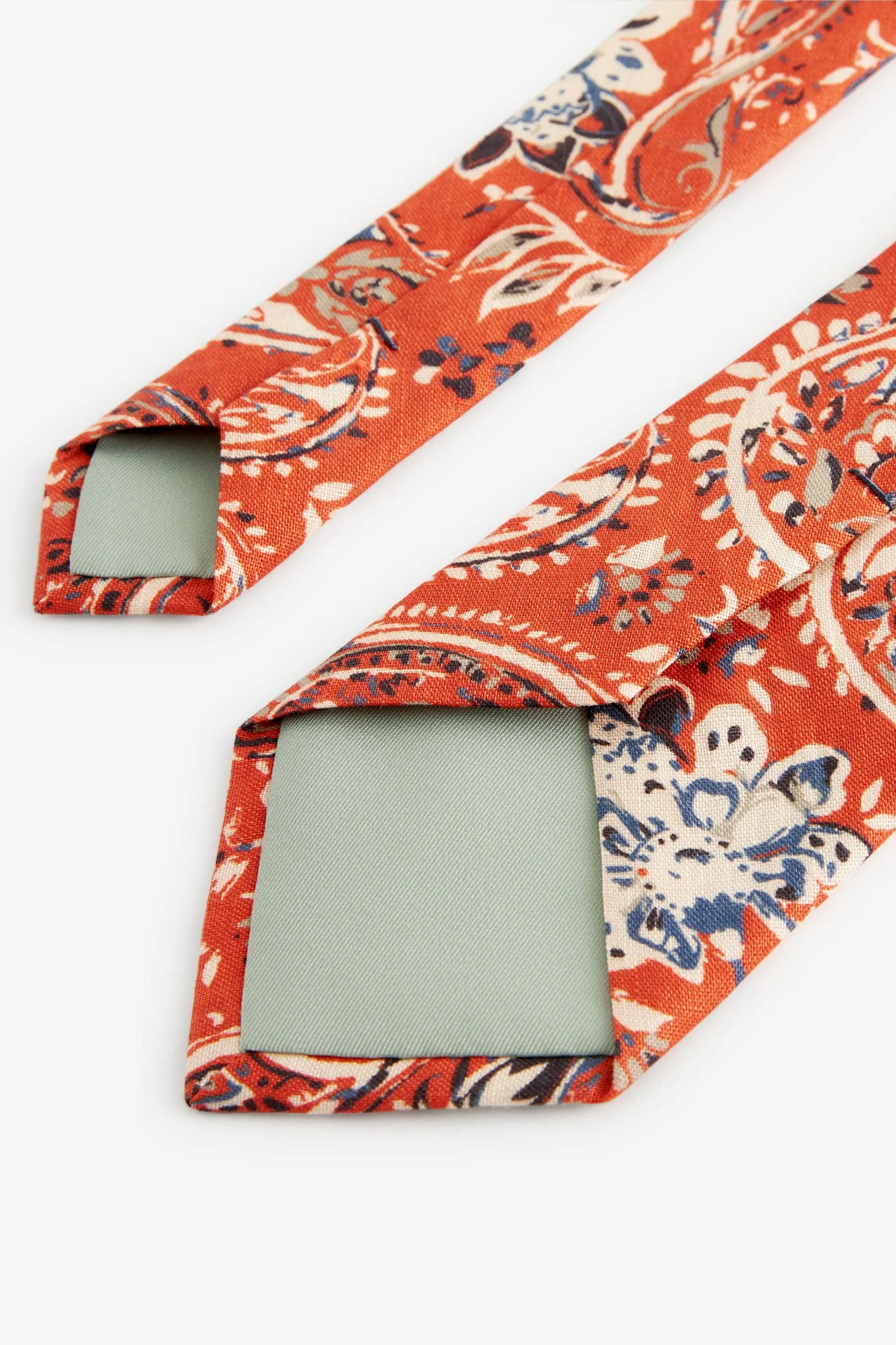 Set con cravatta e fazzoletto da taschino in lino