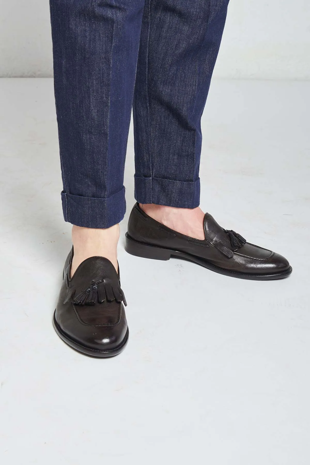 TAGLIATORE mocassino in pelle con nappina