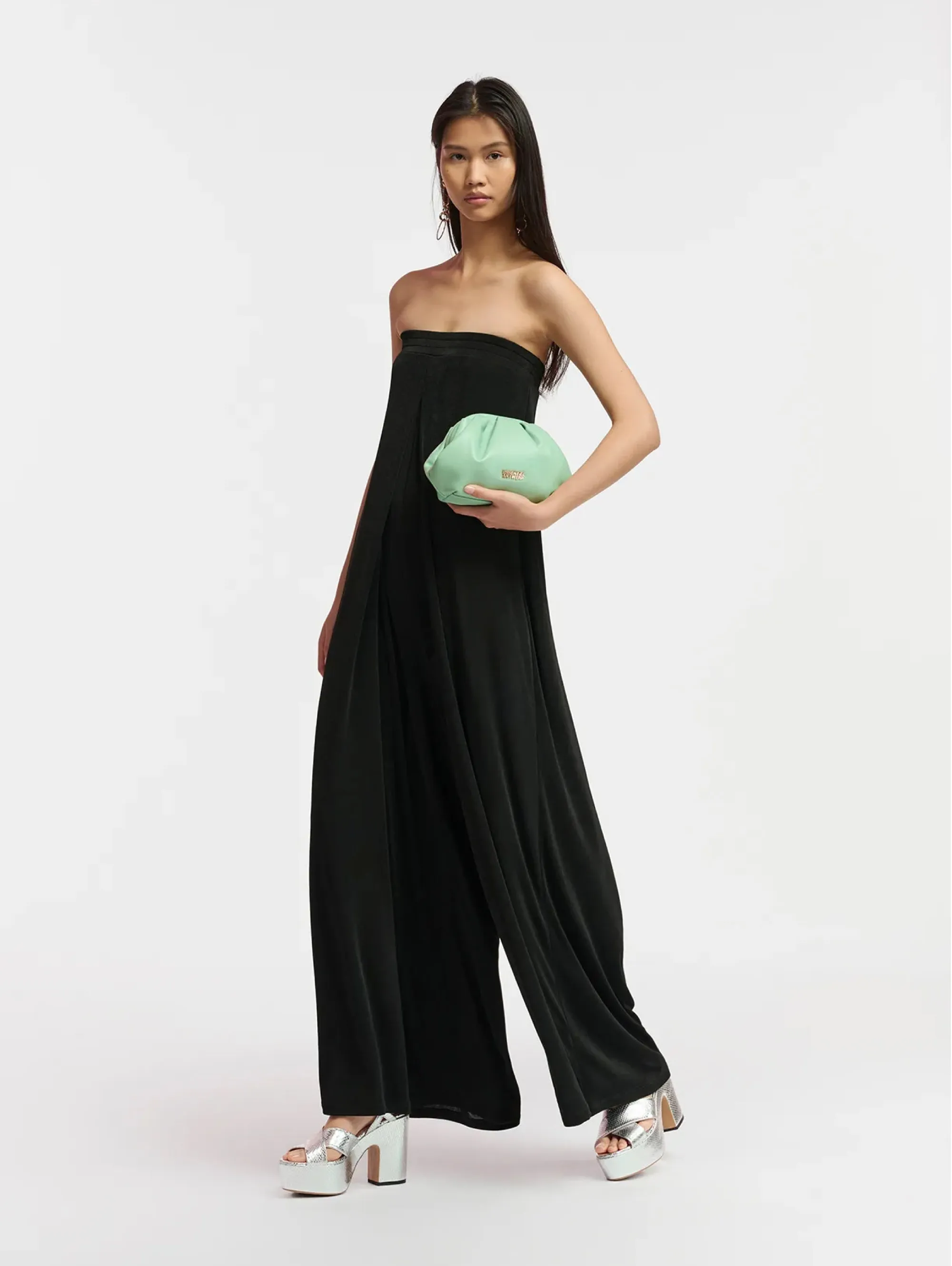 Tuta in Jersey Elasticizzato Nero