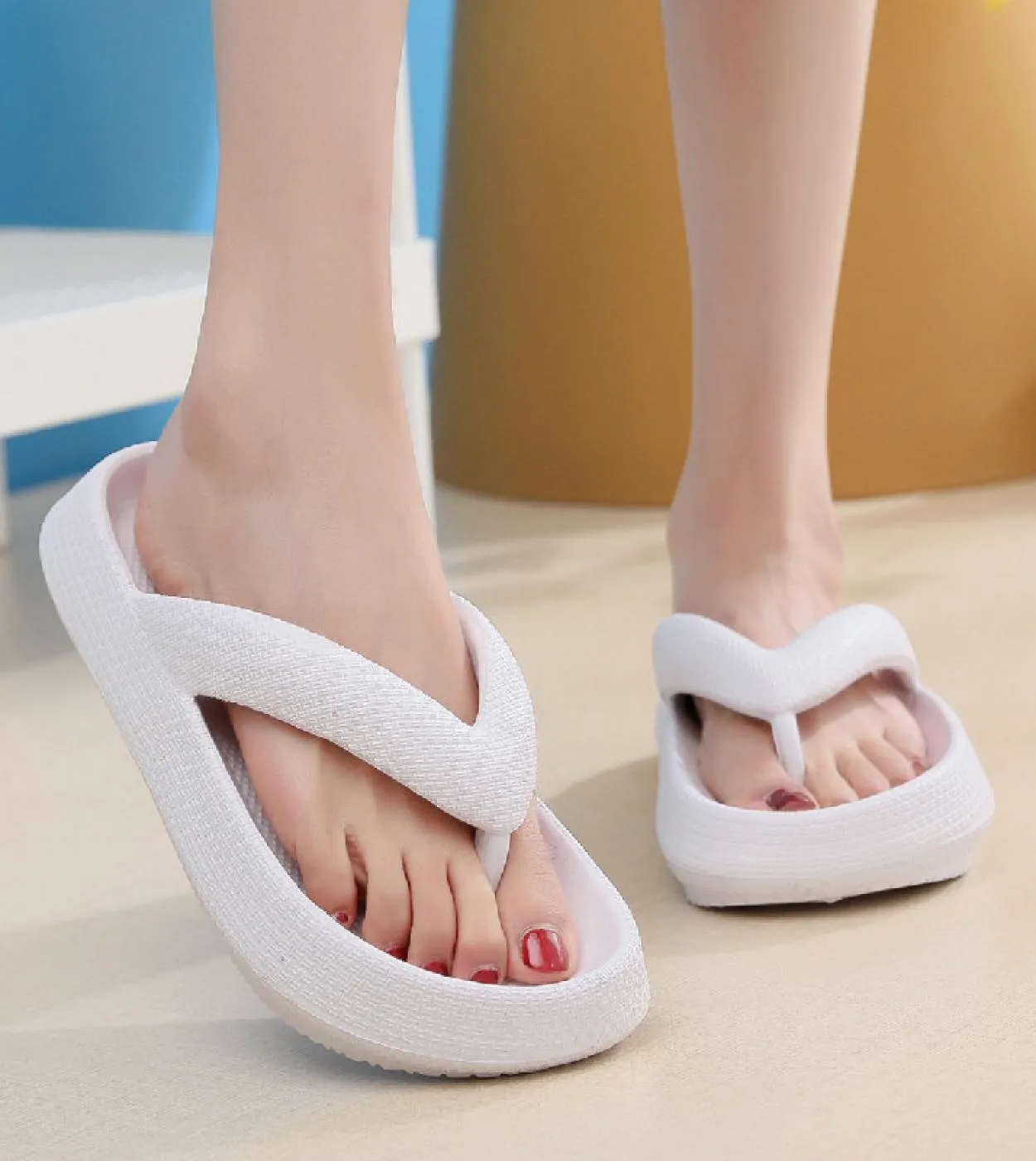 Vip suola spessa infradito da spiaggia antiscivolo donna estate 2023 EVA suola morbida pantofole nuvola donna piattaforma con pu